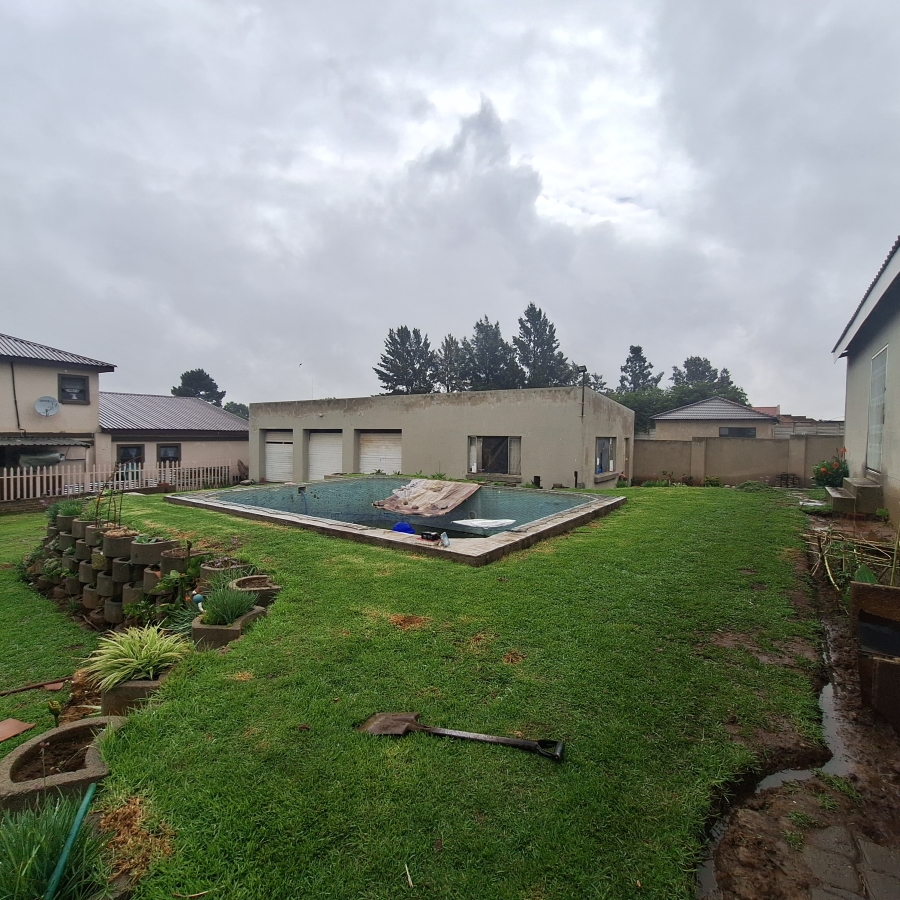 5 Bedroom Property for Sale in Deneysville Free State